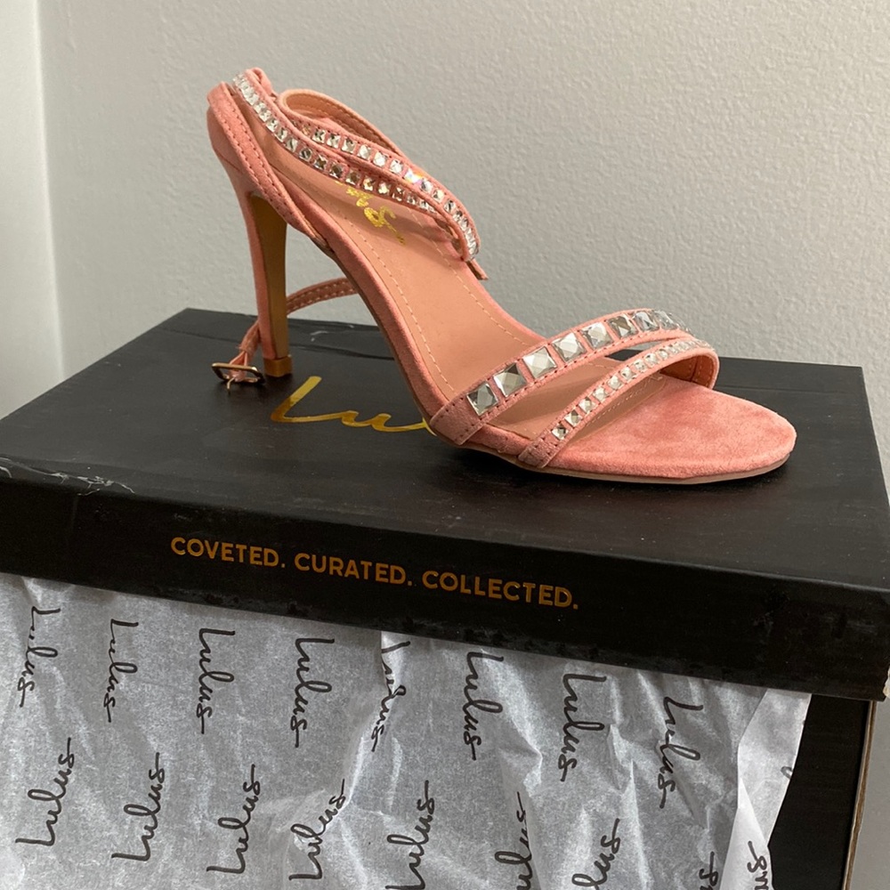 Peach Heels with rhinestones